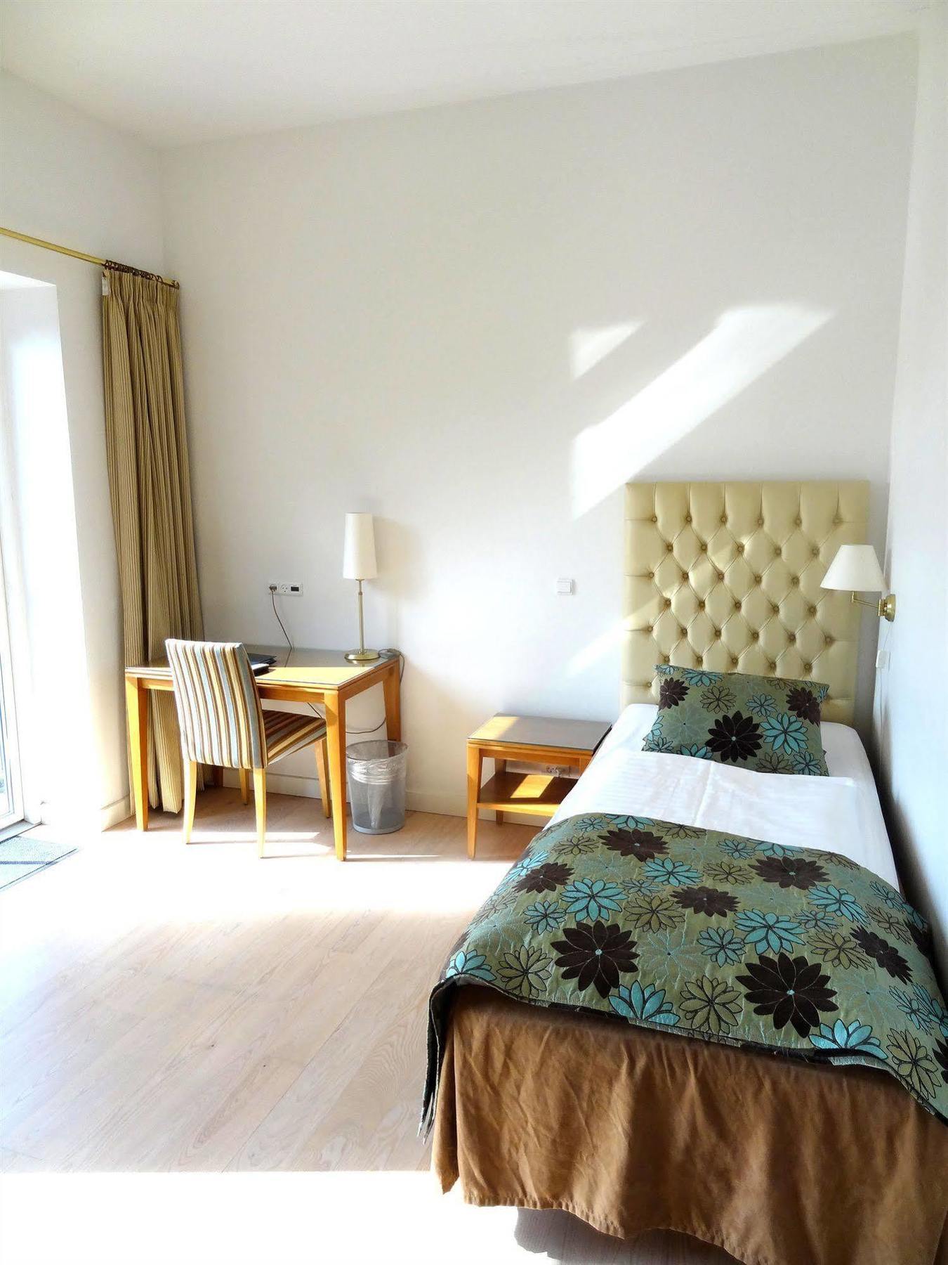 Hotel Vejlefjord Stouby Екстериор снимка
