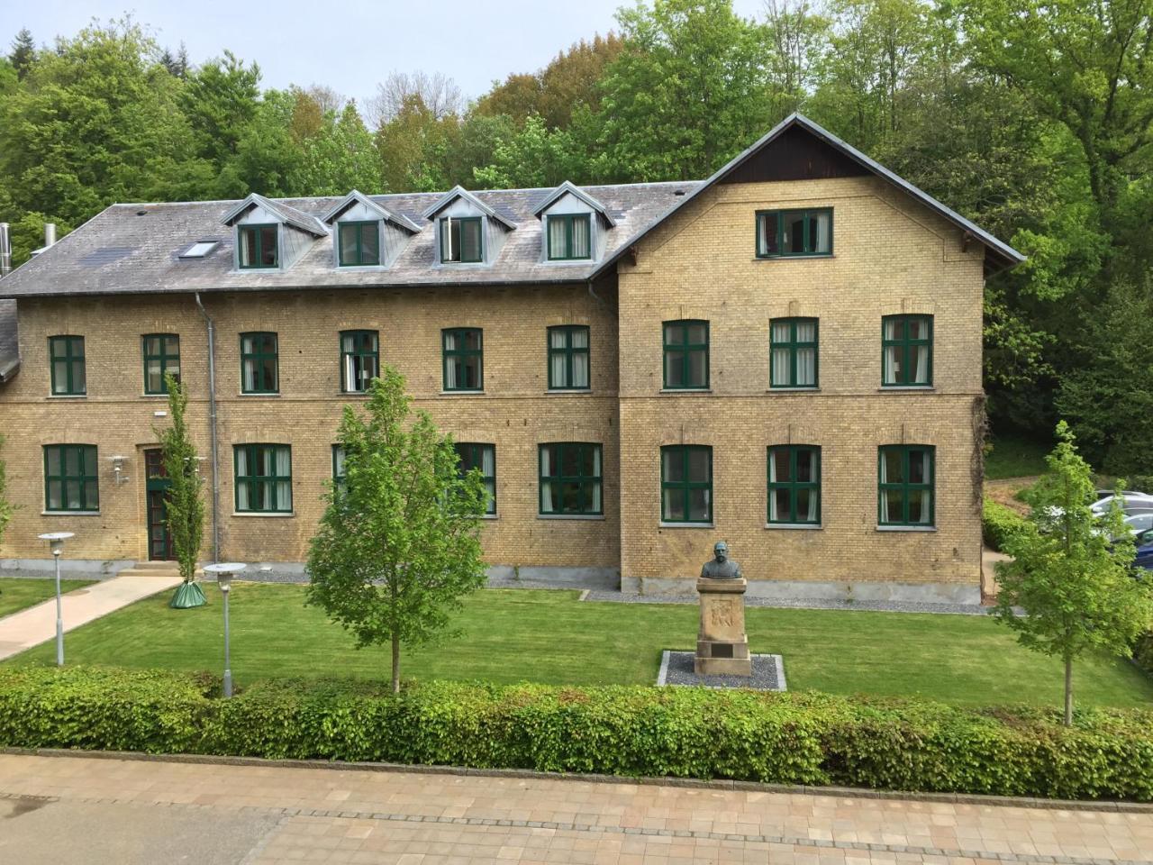 Hotel Vejlefjord Stouby Екстериор снимка